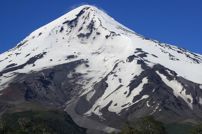 2-day guided ascent to Lanin volcano, from Pucón - What makes Lanín a serious two-day climb