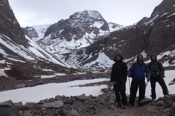 2-Day Private Hiking Tour to La Paloma Glacier - What the private format adds