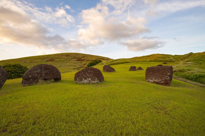 2 Day Private Tour: Easter Island’s Cultural Heritage - Day one: from Anakena’s origin story to Orongo’s birdman cliffs