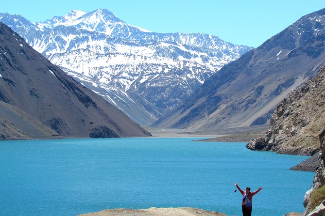 3-Day Private Tour Exploring Chile: Santiago - Valparaiso - Andes Mountain - Price, private transport, and the real value