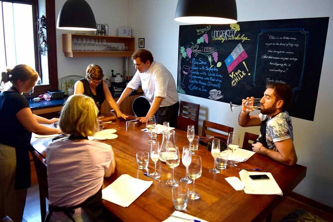 3h Tasting Session in Santiago with 33 Local Foods & Drinks - Key points before you book