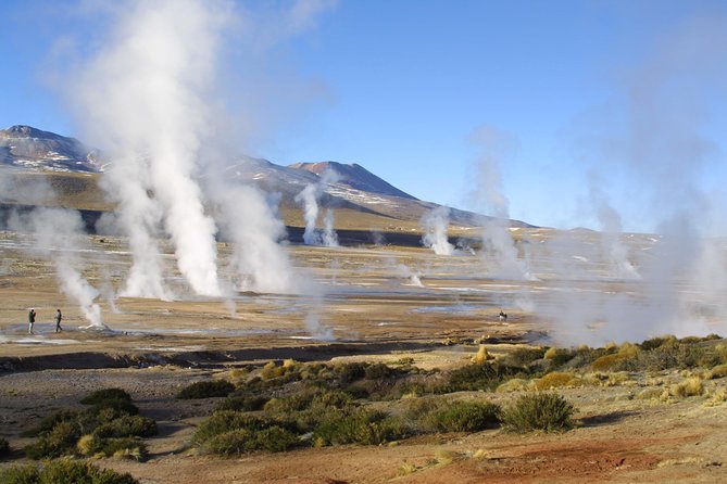 4-Day Best of Atacama: Moon Valley, Tatio Geysers and Altiplanic Lagoons - Day three begins at the Tatio Geysers