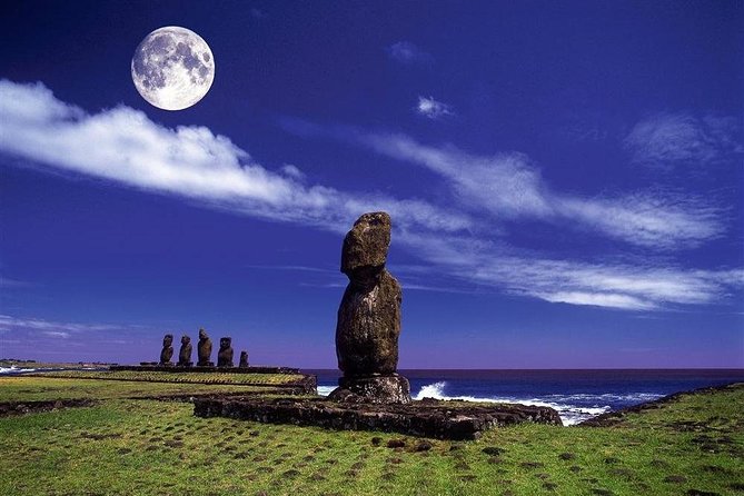 4-Day Easter Island Experience with Hotel, Tours & Dinner show - Day 3 links the Birdman ceremony with the island’s sky and stone