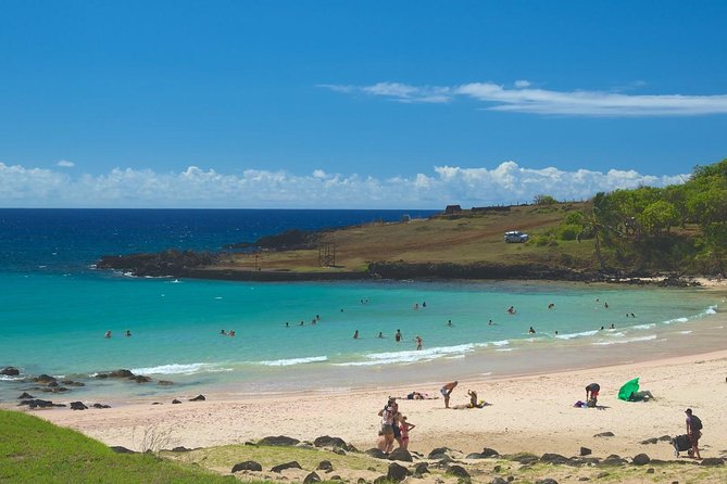 4-Days Trip to Discover Easter Island - What the guides and group size mean