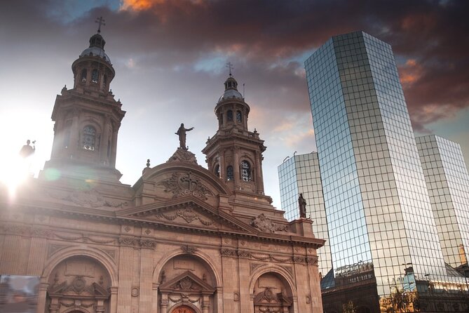 A City Tour Walking through the Unforgettable Santiago - Courts, cathedral, and Plaza de Armas