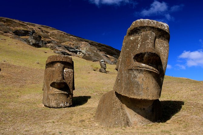 Anakena and Rapa Nui Culture in Easter Island - Ahu Te Pito Kura and Moai Paro