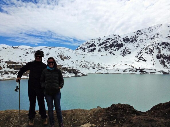 Andes Day Lagoon - Embalse del Yeso, Cajón del Maipo. - The winding road into the Andes
