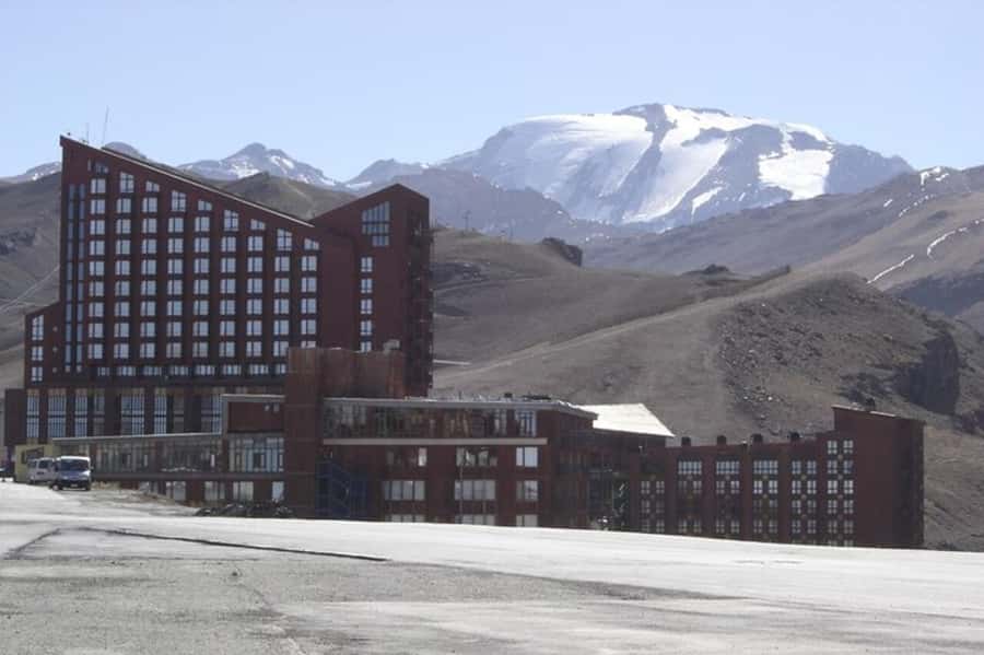 Andes Half-Day Private Tour with Wine and Cheese Tasting - Chilean wine and cheese above Santiago