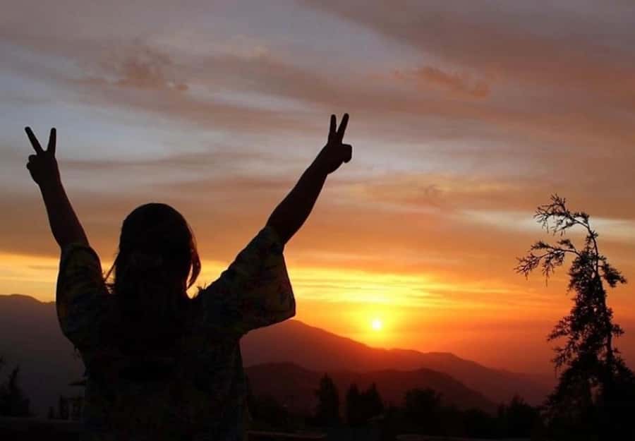 Andes sunset - Cordillera Andes panoramic with picnic - Valle Nevado gives you time to explore