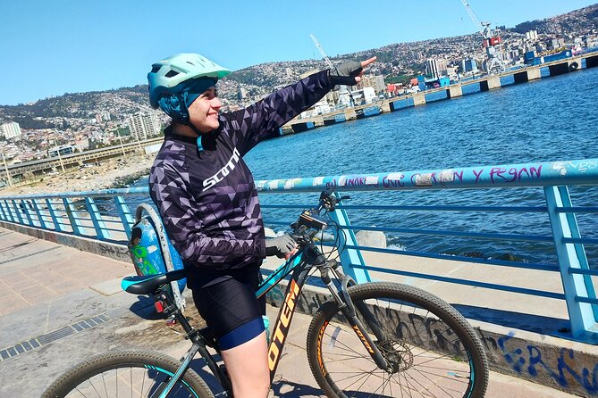 Bicycle ride along the coastal edge of Viña del Mar - Why this coastal ride works well