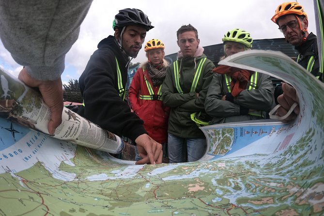 Bike Tour in Punta Arenas, 100% local tour. - Viewpoints that put the city in context