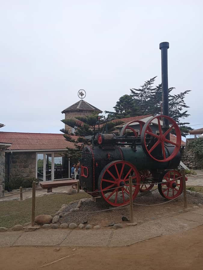 BLACK ISLAND AND CHILEAN WINE - Isla Negra and Pablo Neruda’s seaside home