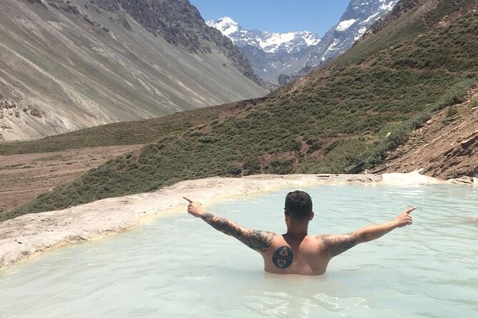Cajon del Maipo Region - Hot Springs Termas de Colina - Cajón del Maipo gives the trip its setting