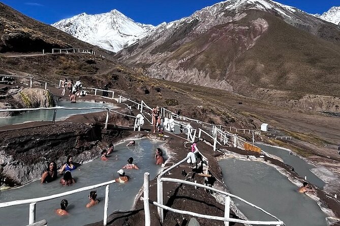 Cajón del Maipo, spa, barbecue, 4x4 cars and small groups. - Weather, cancellation, and the right expectations