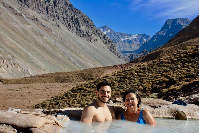 Cajón del Maipo (Termas de Colina) full day - The 5:30 a.m. departure sets the tone