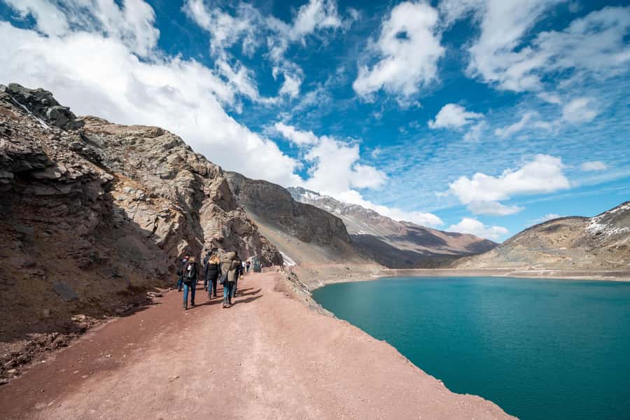 CAJON DEL MAIPO TOUR + TERMAS COLINA + EMBALSE EL YESO AND PICNIC - Pickup, language, and the shape of the day