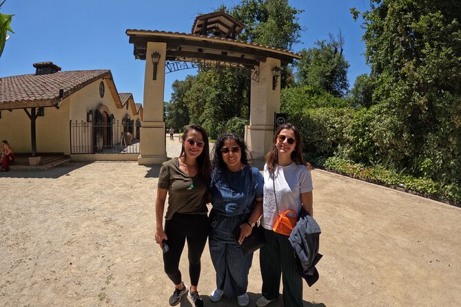 Cajon Del Maipo with Lunch and Visit to One Winery - Casa Chocolate and the Tunel Tinoco question