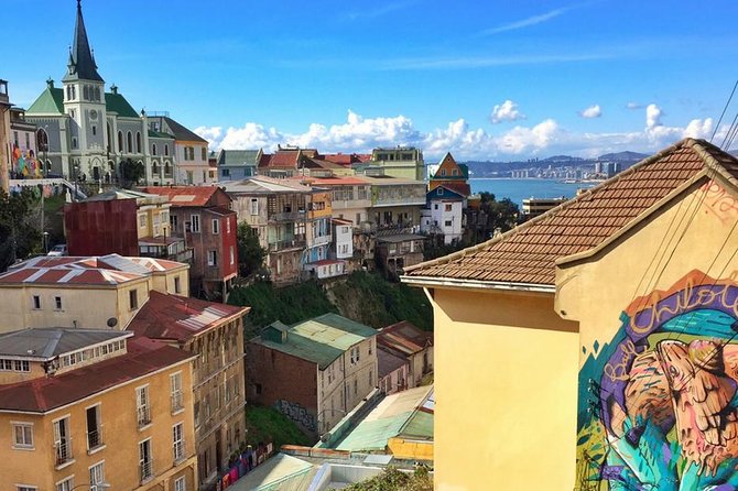 Coast and Color: Discover Viña and Valparaíso in a Day - Why this coast-and-hills combination works