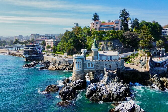 Cruise Ship Transfer to Valparaiso Port with 6 Hour tour + Winery - Ascensor El Peral and the city’s old hillside transport