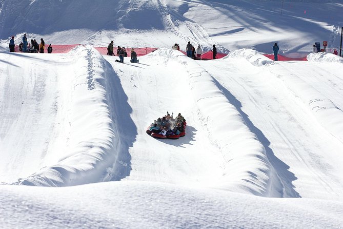 Day in the snow. Farellones snow park - The 1.5-hour climb to Farellones