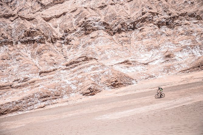 Devil's Throat Bike - Valle de Catarpe and the approach to Devil’s Throat