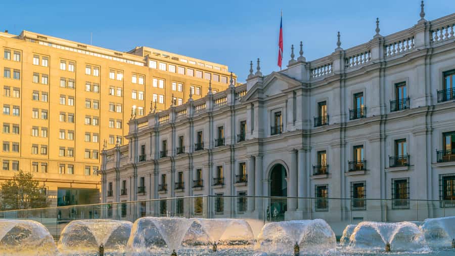Dia Completo en Santiago: Museo+San Cristobal+City Tour - Key points at a glance