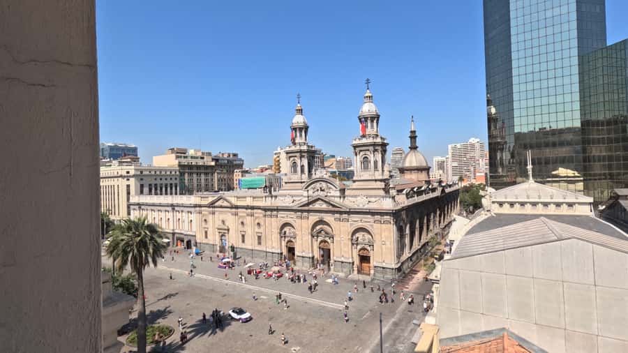 Dia Completo en Santiago: Museo+San Cristobal+City Tour - Plaza de Armas and the Cathedral