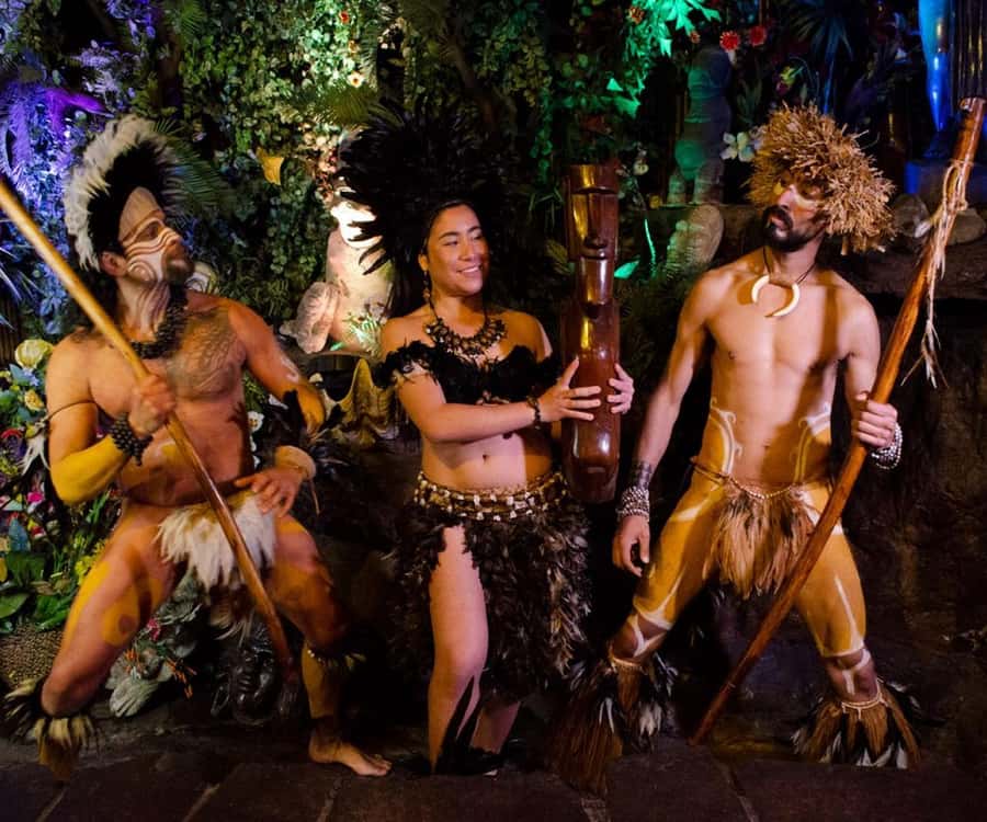 Dinner Show in Bali Hai with Wine refill and transportation - Dinner, Refills, and the Real Value of the $129 Price