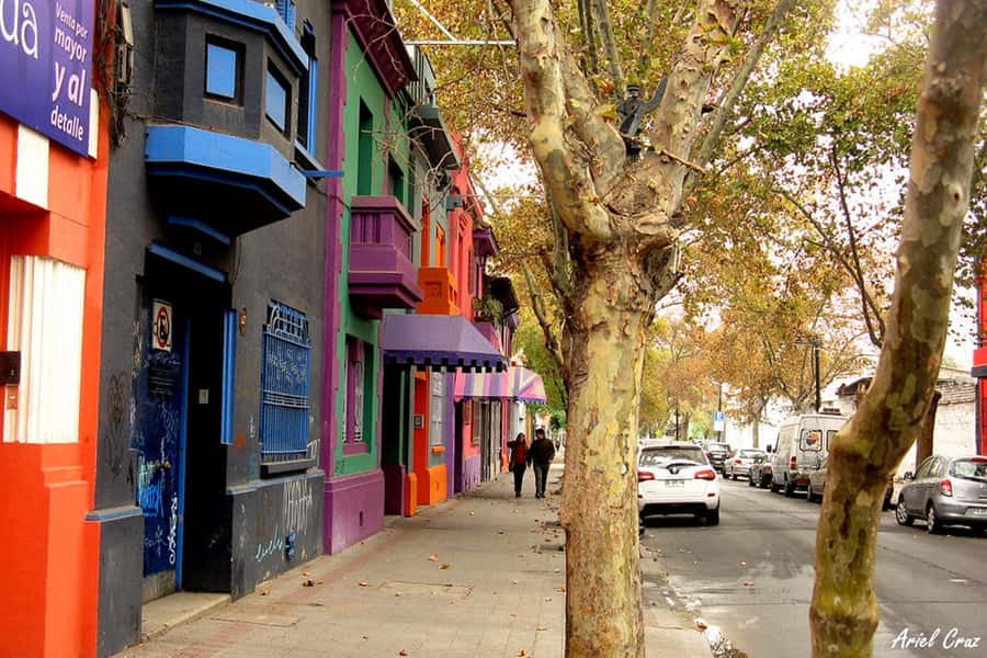 Discover Santiago, where modernity merges with history - Why this four-hour format works in Santiago