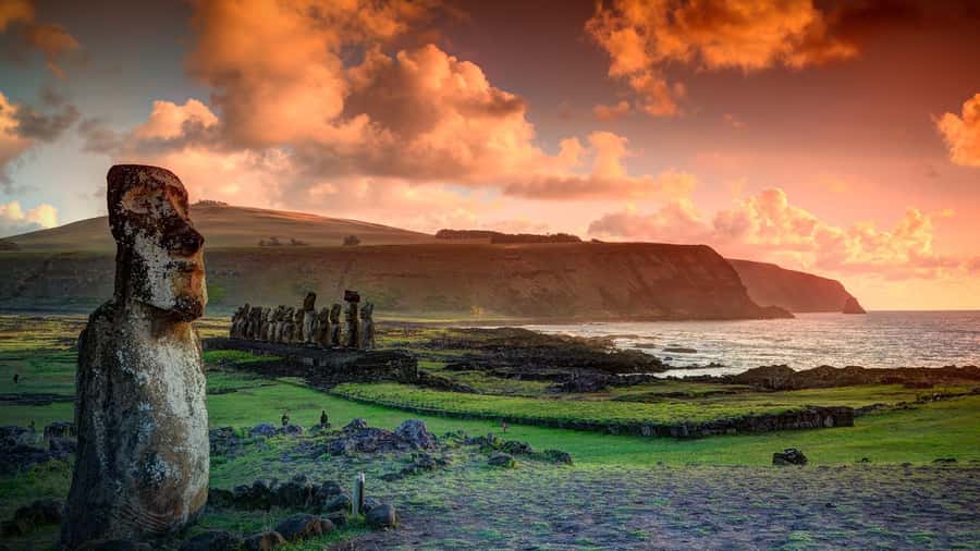 Easter Island: 2 Full Days Private Tour - The unexpected side of Rapa Nui: caves and quieter corners