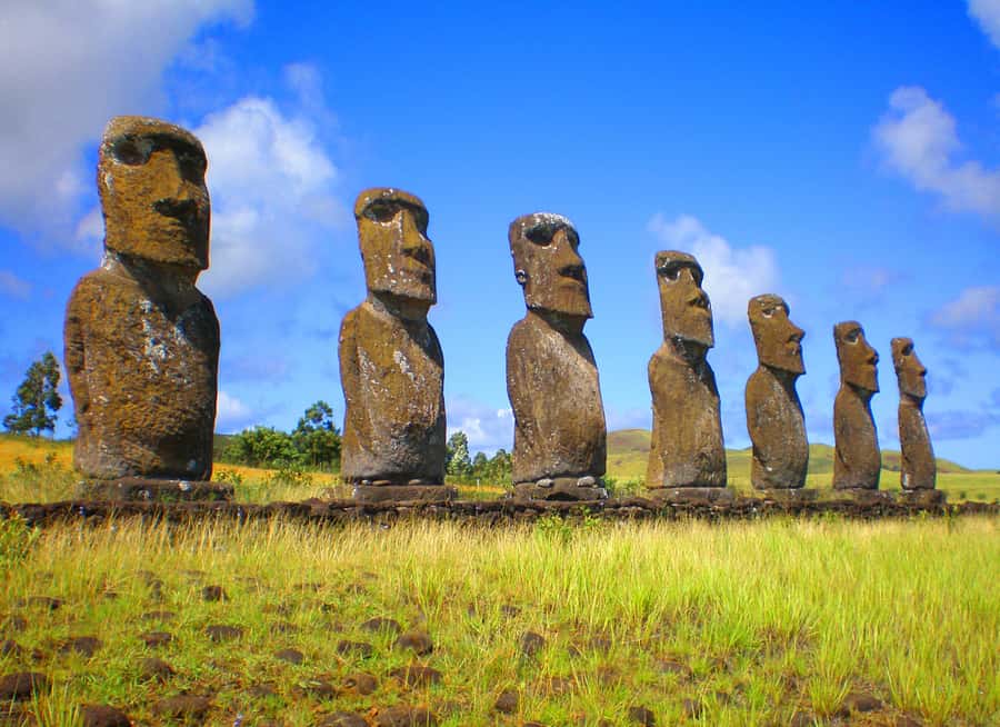 Easter Island: 2 Full Days Private Tour - Day two: volcanoes, Orongo, and the island’s ceremonial past