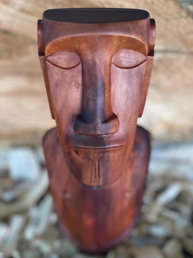 Easter Island: Demo of How to Carve a Moai statue - The opening conversation about Rapa Nui culture