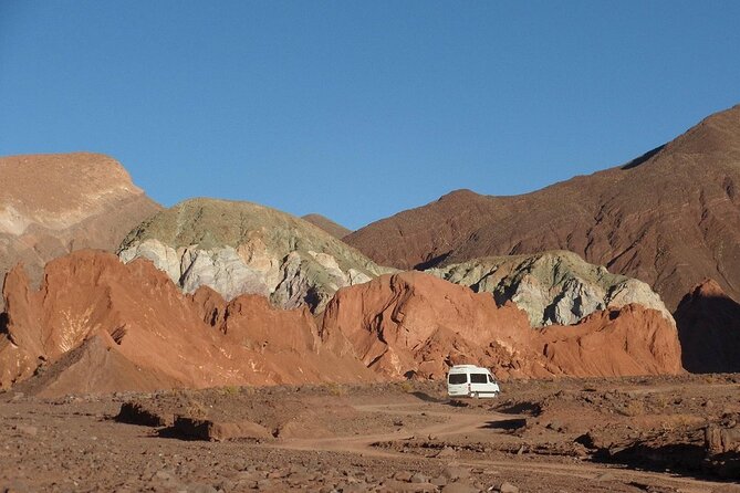 Excursion to Rainbow Valley and Petroglyphs, Yerbas Buenas - Yerbas Buenas and the Atacameño mark on stone