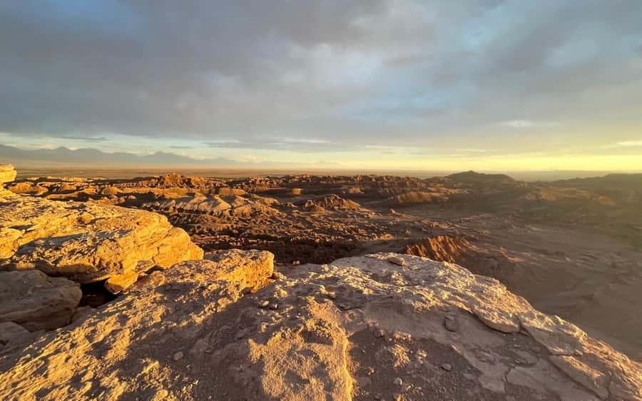 Explore Moon Valley with Sunset, Snacks and Refreshments - Mina Victoria and the salt trade