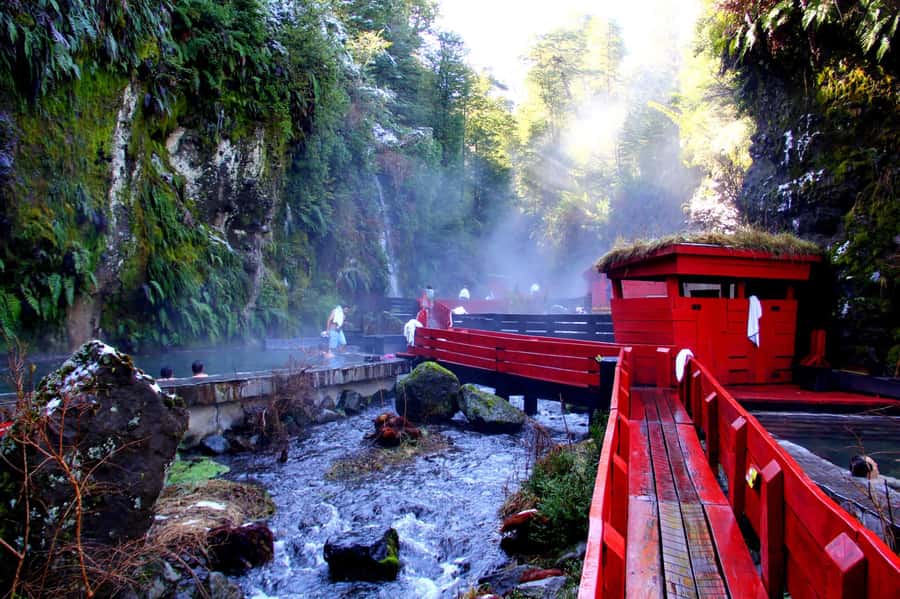 From Pucón: Geometric Hot Springs - Three hours at the pools