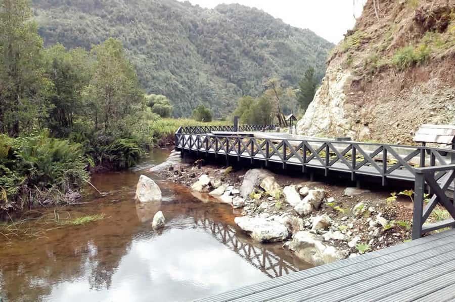 From Puerto Varas: Full Day to Termas del Sol & Cochamo Valley - Who Will Enjoy This Excursion Most