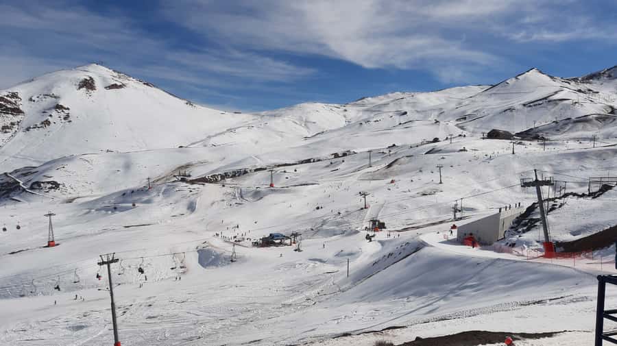 From Santiago: Farellones Park Resort Entry & Ski Classes - Who should book Farellones Park?