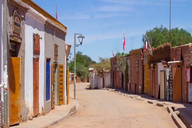 Full day Altiplanic Lagoons + Red stones viewpoint + Salar de Atacama - Toconao and the San Lucas Church