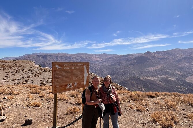 Full day hike to the viewpoint of Condores, Cajon del Maipo - Lunch with a view, not a restaurant stop