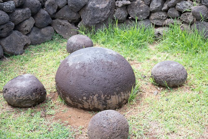 Full Day Hotu Matua Tour from Vaihu to Anakena - Key points at a glance