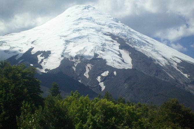 Full-Day Osorno Volcano and Petrohue Falls Small-Group Tour - Stop 1: Osorno Volcano and the high mountain views