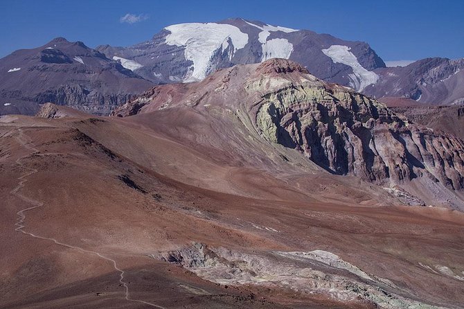 Full-Day Private Hike to the Top of El Pintor from Santiago, Chile - Leaving Santiago at 7:30 am