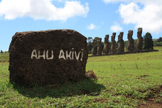 Full Day Tour in Rapa Nui - Ahu Akivi and the seven Moai facing the sea