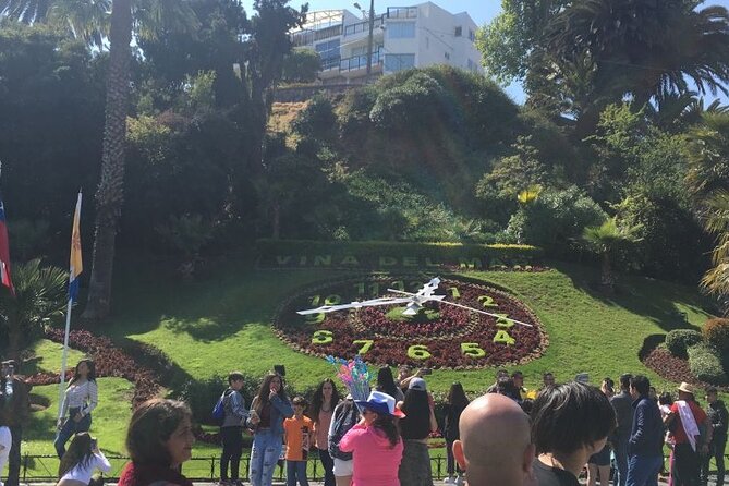 Full Day Tour in Valparaiso and Vina del Mar - Leaving Santiago at 6:00 am