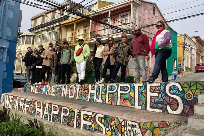 Full Day Tour in Valparaiso and Vina del Mar - The guide and the feel of the day