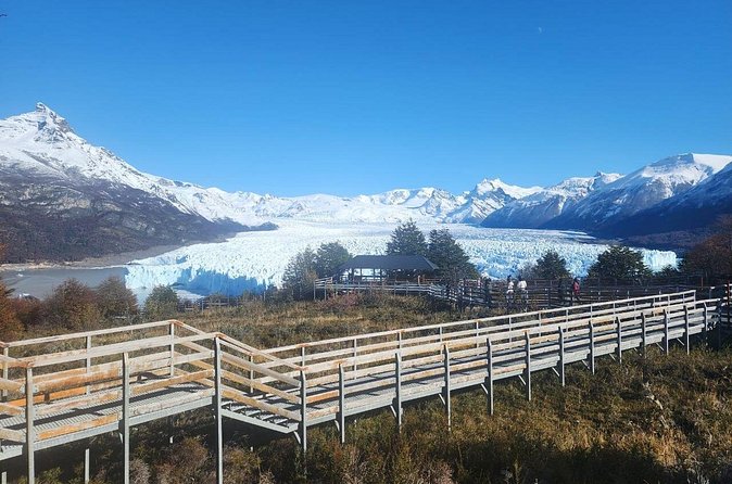 Full-Day Tour to Perito Moreno Glacier (Natales) - Meeting the bilingual guide in El Calafate