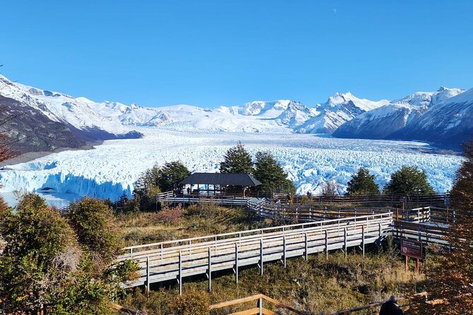 Full-Day Tour to Perito Moreno Glacier (Natales) - The border crossing and the La Esperanza stop