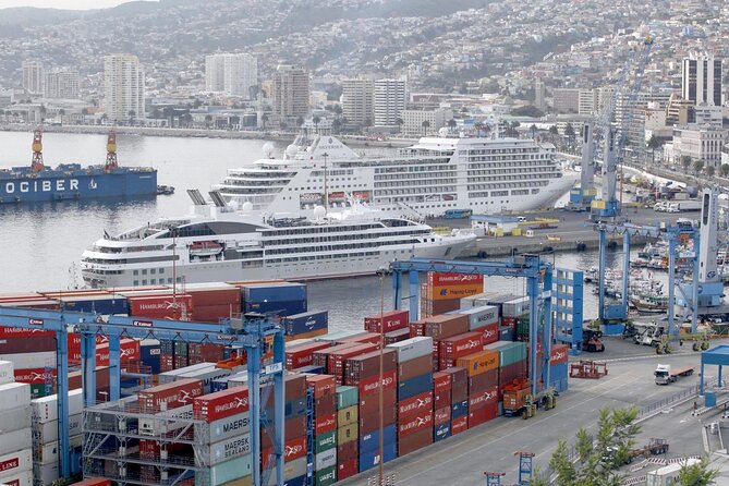 Full day Vina del Mar and Valparaiso experience - Cerro Alegre, where the city turns upward