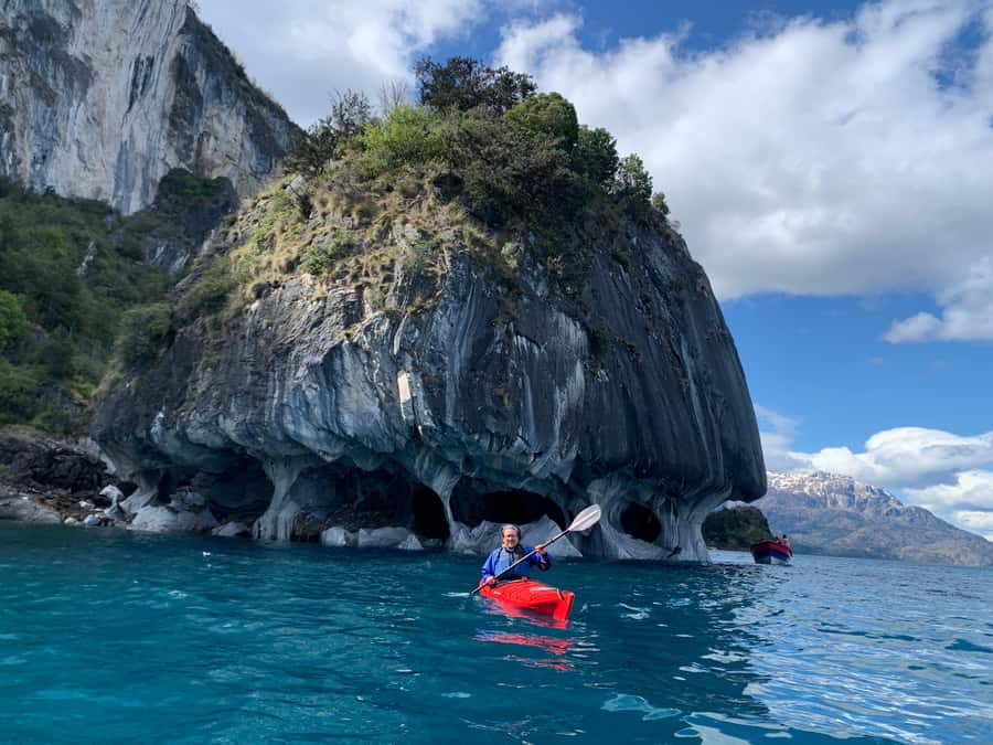 Full Mármol, Kayaking Experience - Continuing north to the farther caverns