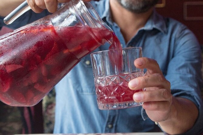 Gastronomic Experience Chilean Flavors - Learning the Drinks: Borgoña and Terremoto